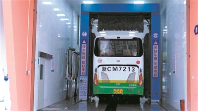 保障轉運人員健康安全  瑞安首個(gè)智能化車(chē)輛洗消中心投用