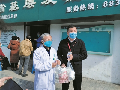 溫州市向困難群眾 免費發(fā)放退燒藥