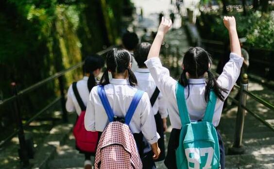 網(wǎng)傳13歲女孩被誘導“賣(mài)淫”，遭人侵犯后，獲得400元！