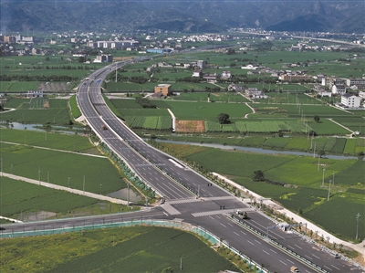 蒼南集中通車(chē)3條交通干線(xiàn)  加快建設浙南閩東綜合交通樞紐