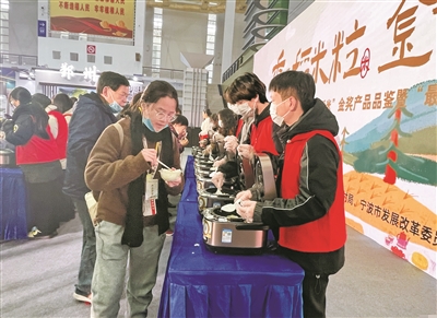 小麥、雜交稻畝產(chǎn)創(chuàng  )新高  我市糧食生產(chǎn)“八連增”