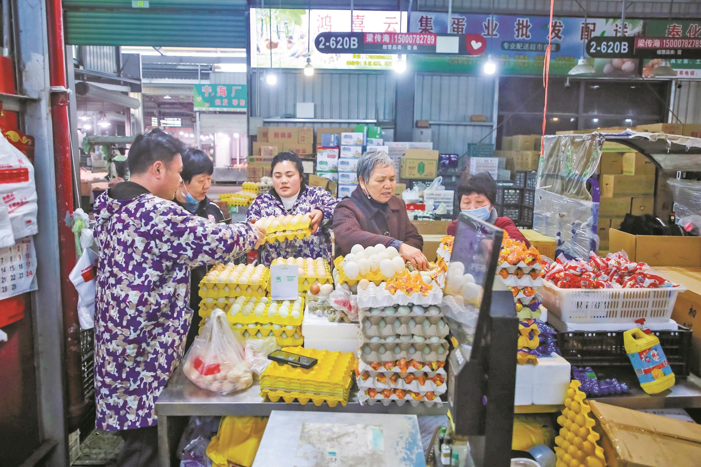 近期雞蛋價(jià)格為何“跌跌不休”？